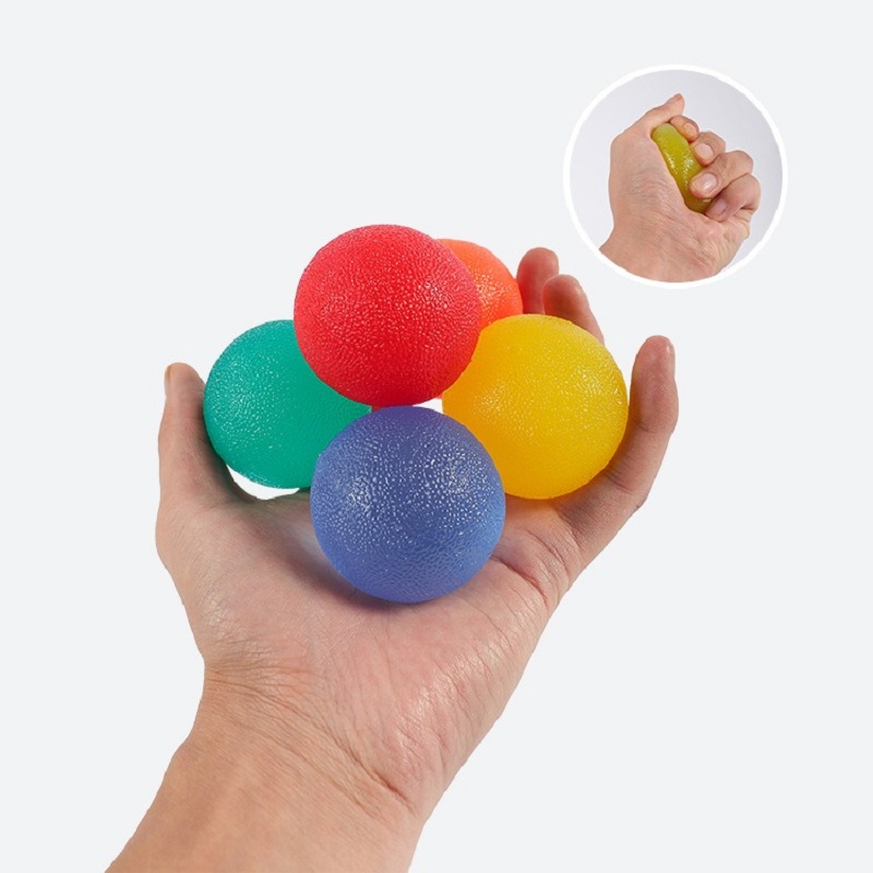 Sports Equipment Names - Impugnatura a mano Egg Gripping Ball